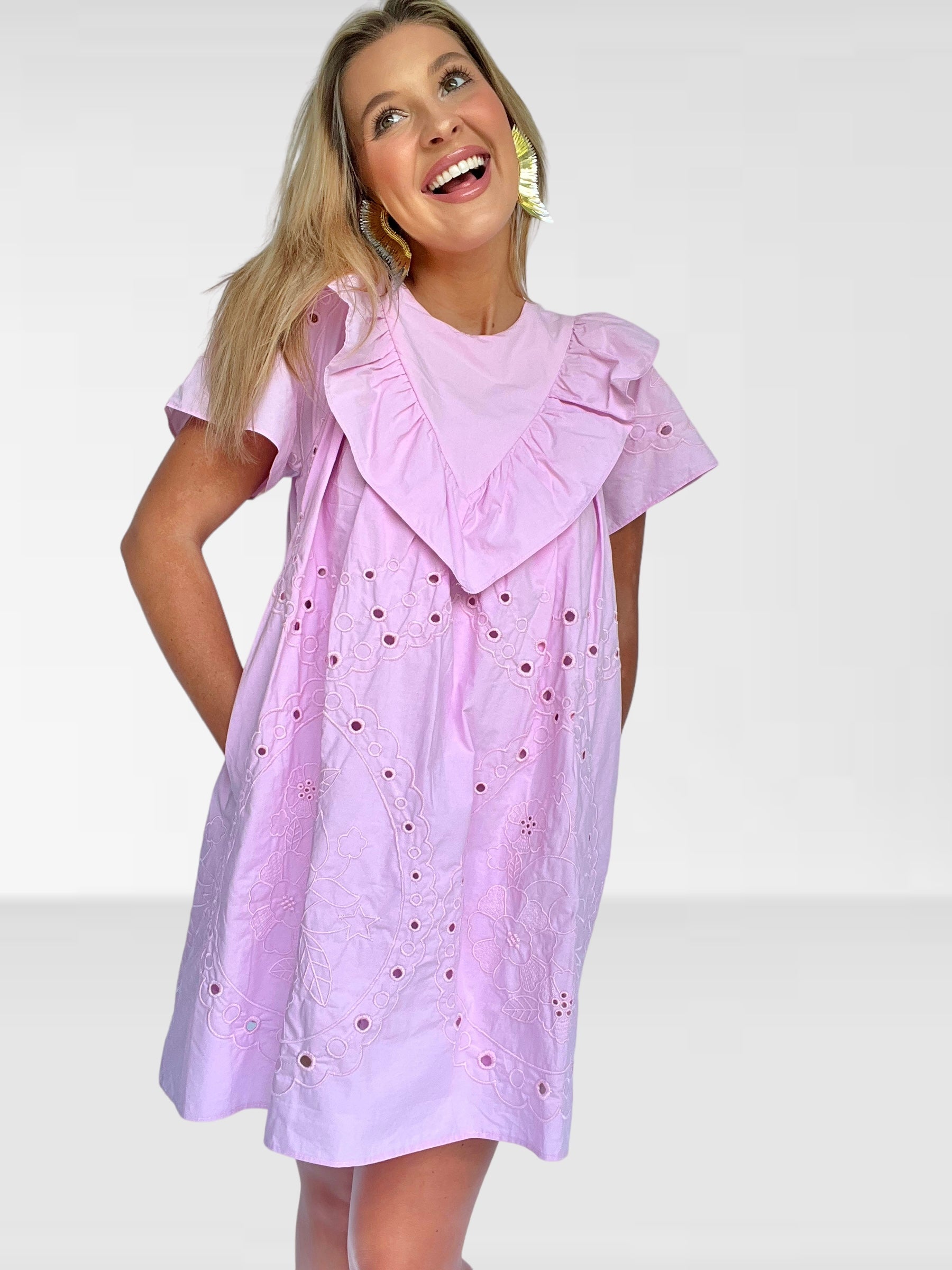 fwrd dresses ALL-AROUND SHINE High-shine paillettes and crystal adornments add instant glam. Discover the X Kiara Dress from @may_mashiah & more stand out looks with link in bio #FWRD covered button closure on back 100% cotton Fits true to size Model is wearing a size small Lauren Dress Large